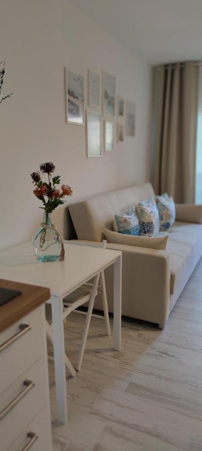 Benalbeach Estudio Premium เบนัลมาเดนา ภายนอก รูปภาพ